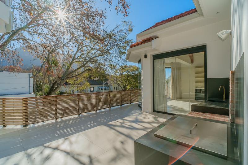 5 Bedroom Property for Sale in Newlands Western Cape